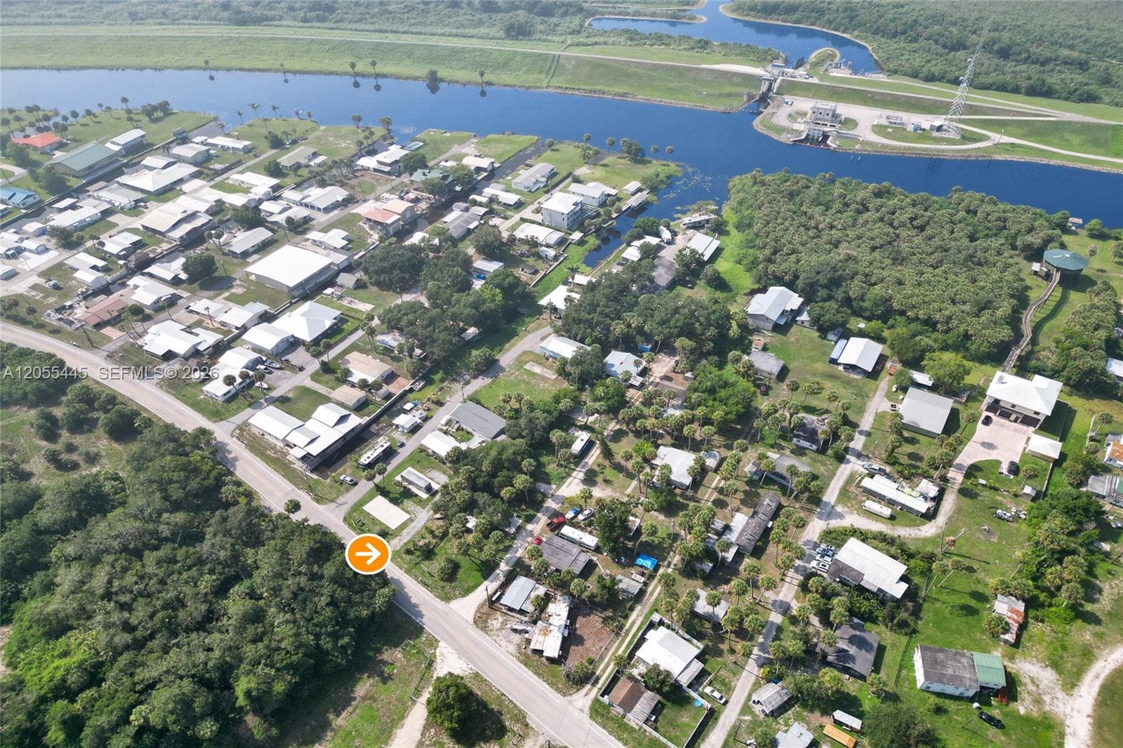 1059 Marina Ln, Moore Haven FL 33471
