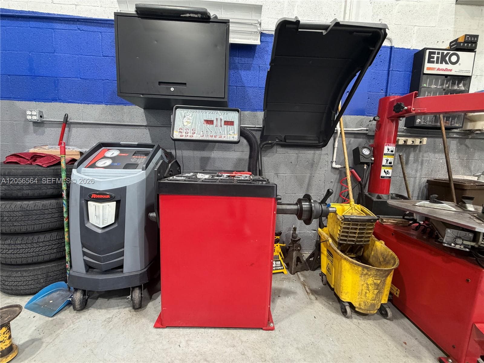 Mechanic Shop NW For Sale, Hialeah Gardens FL 33018