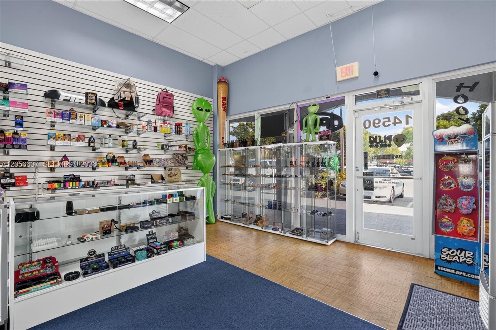 Smoke Shop for Sale in Tamiami, Kendall FL 33184