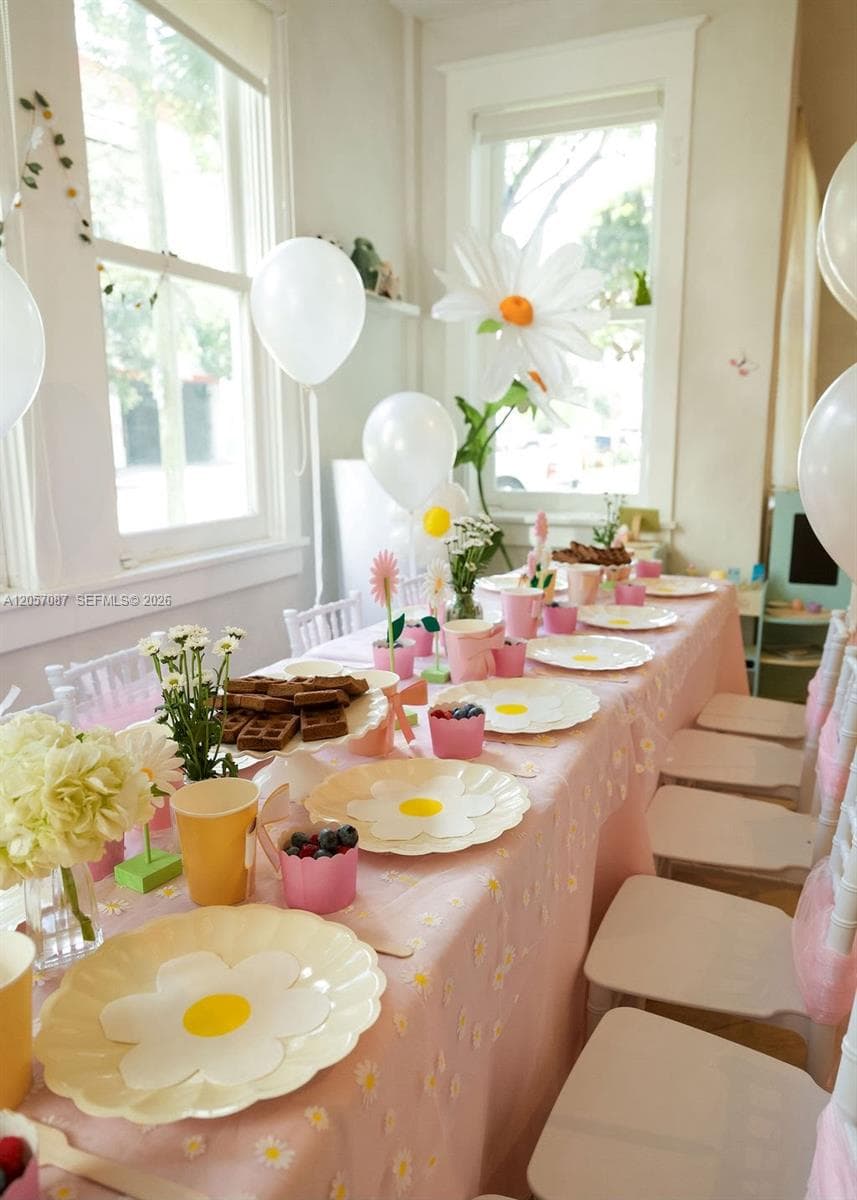 Miami, FL, 33137