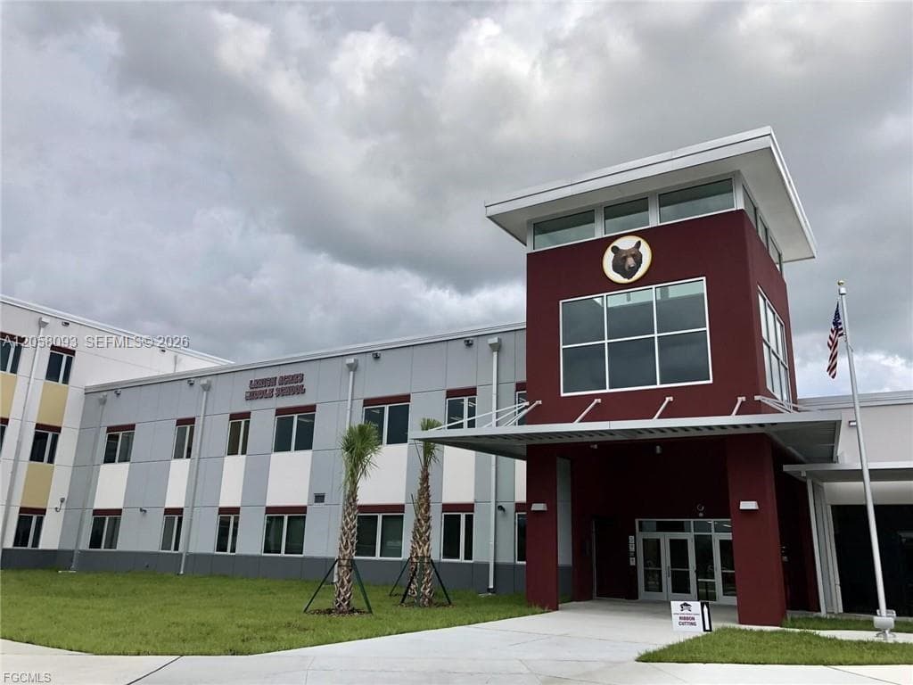 608 Chemstrand st E, Other City - In The State Of Florida FL 33974