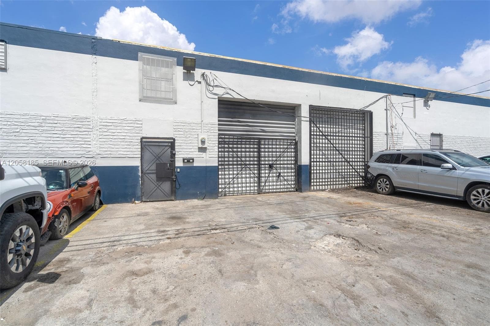 3500 NW 54th St, Miami FL 33142