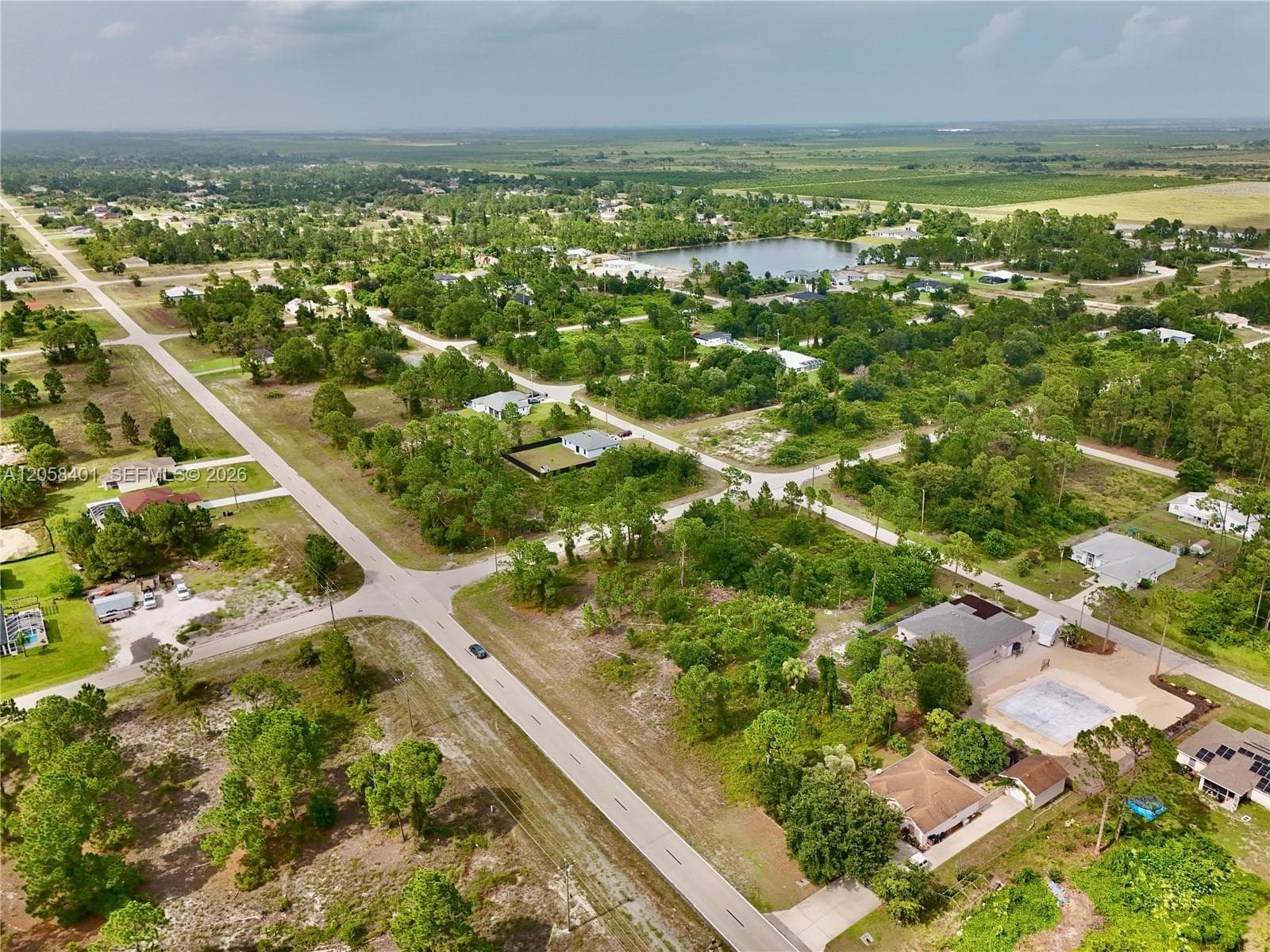 1041 COLUMBUS BLVD, Lehigh Acres FL 33974