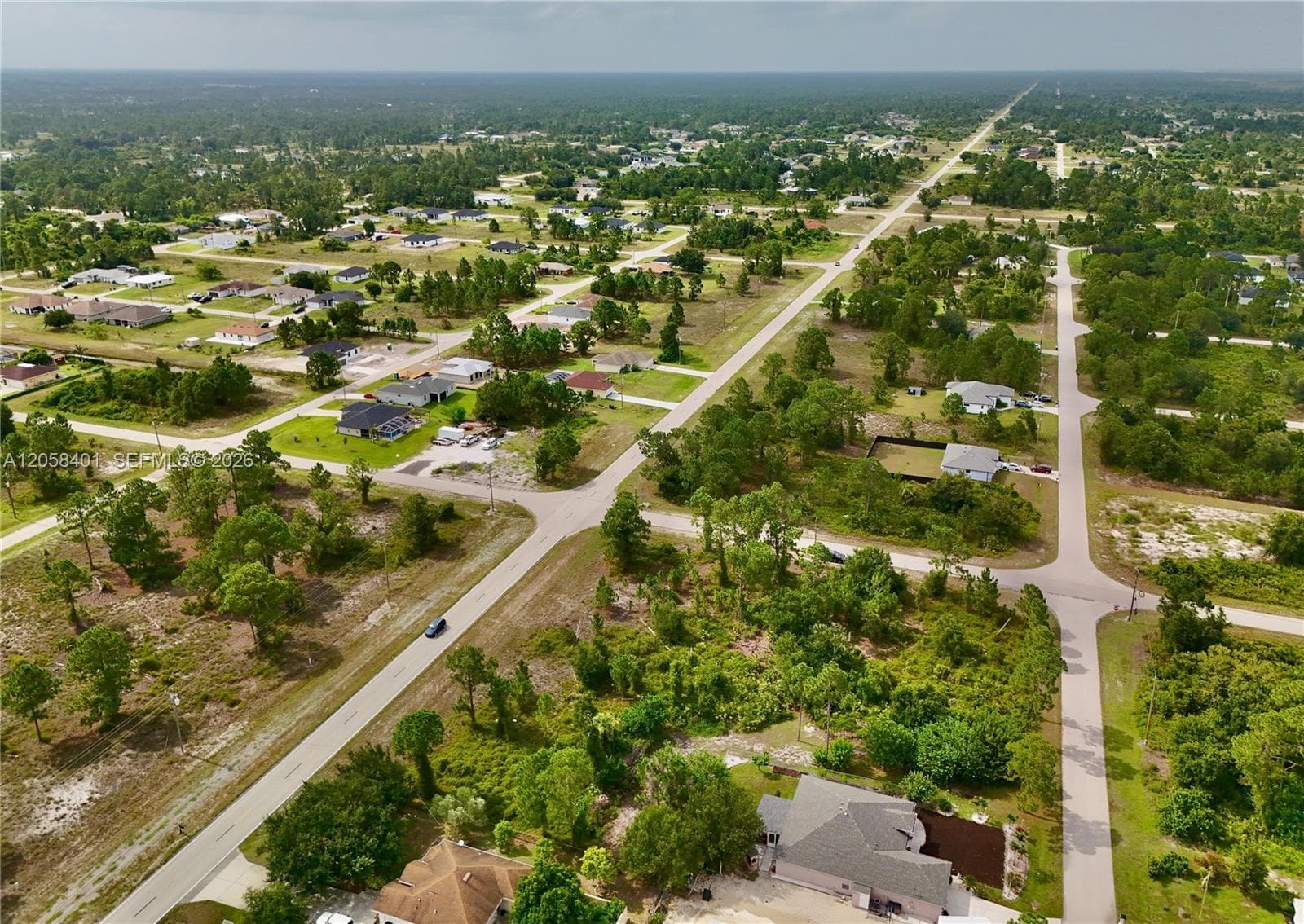1041 COLUMBUS BLVD, Lehigh Acres FL 33974