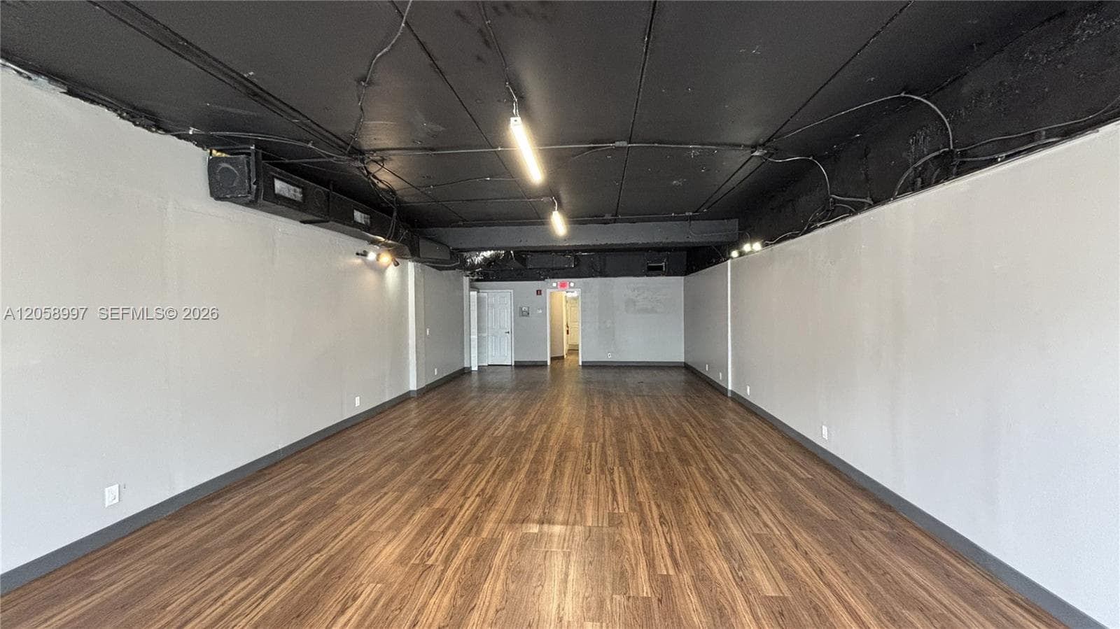2729 E Oakland Park Blvd, Fort Lauderdale FL 33306
