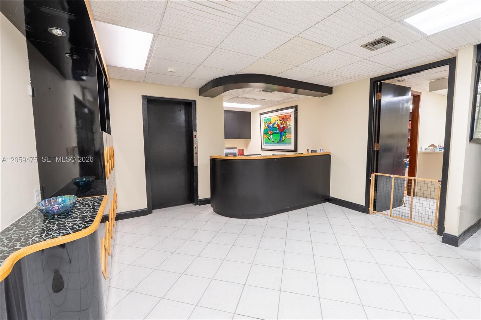 2200 Hollywood Blvd, Hollywood FL 33020