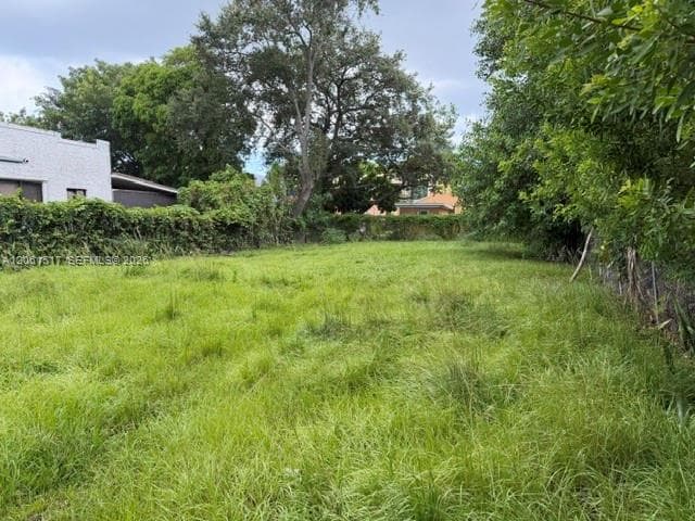 1036 NW 31st St, Miami FL 33127