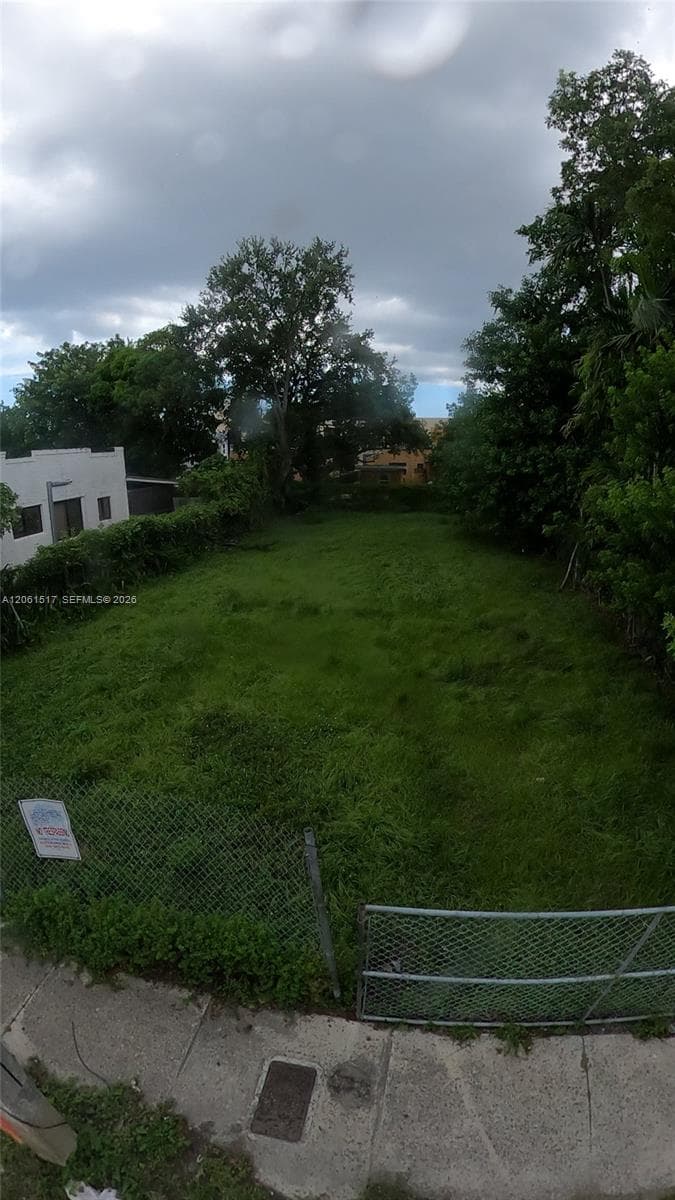 1036 NW 31st St, Miami FL 33127