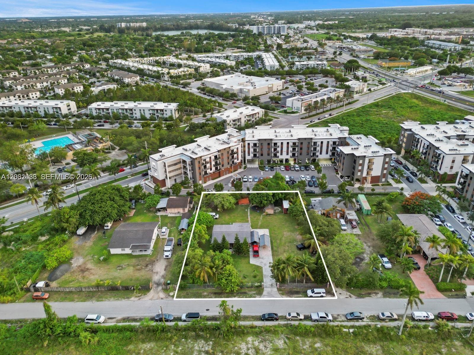 14240 Henderson St, Homestead FL 33032