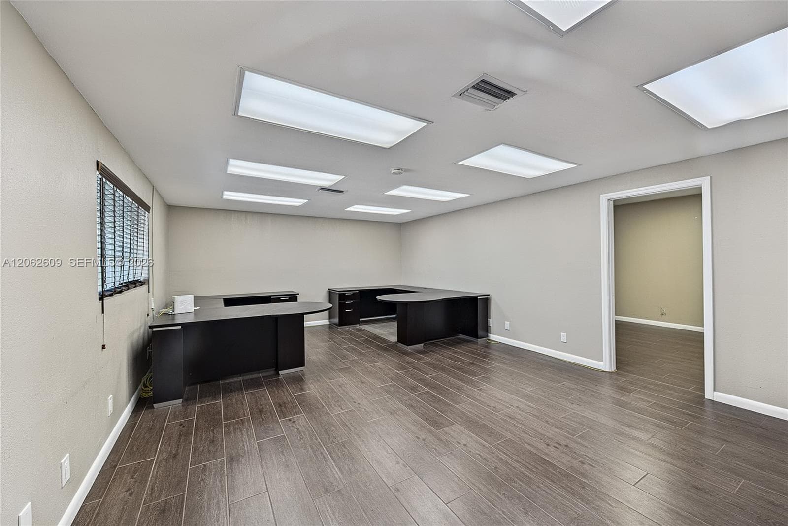 950 NE 40th Ct, Oakland Park FL 33334