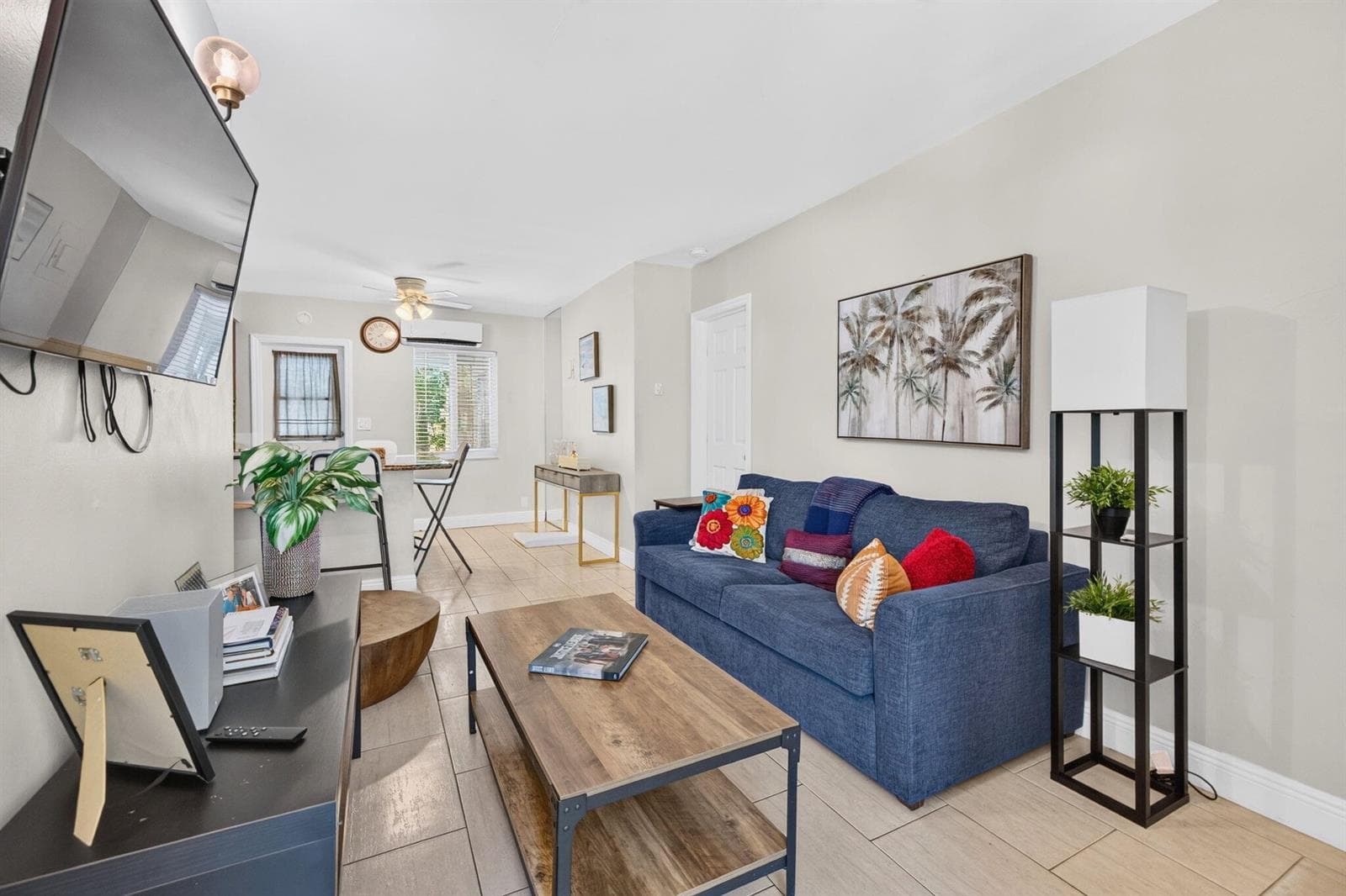 Living room of 2/2 Apt