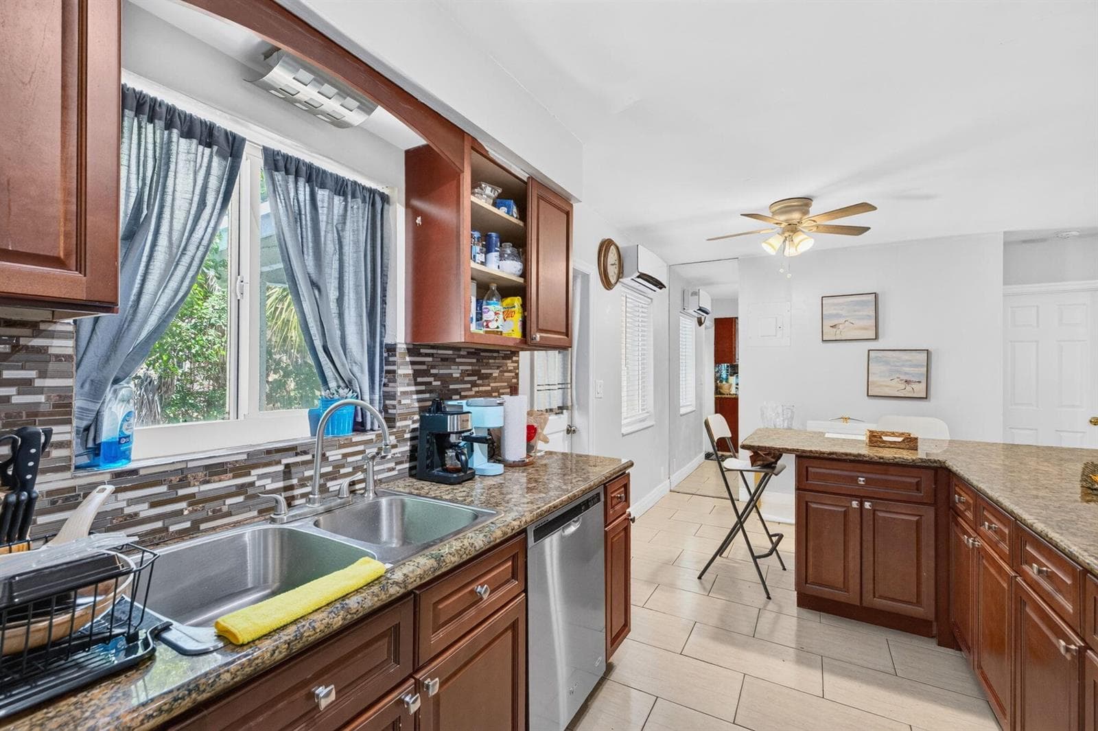 Kitchen of 2/2 Apt