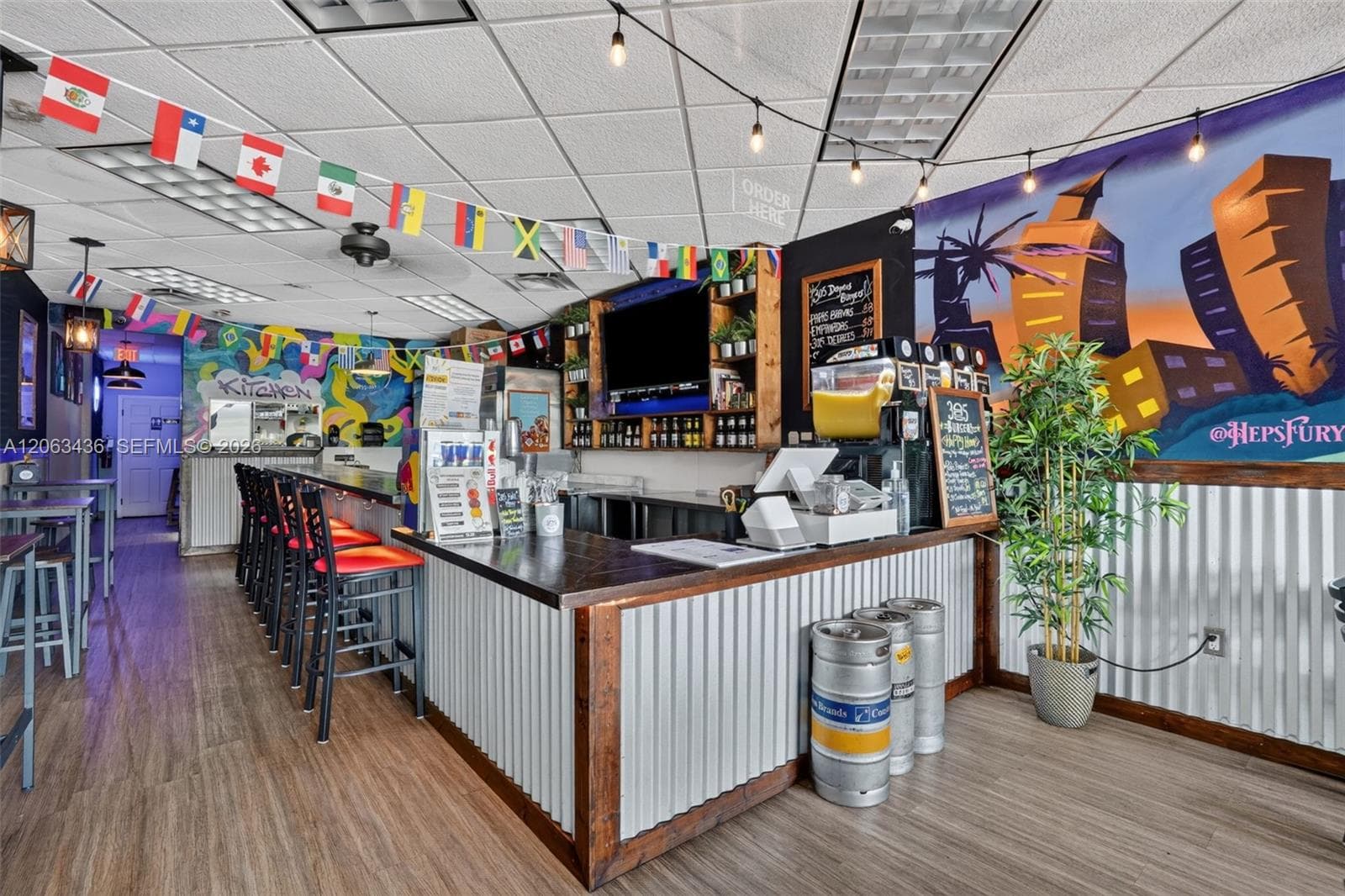 Turnkey Hollywood Restaurant w/ Hood, Gas & 2COP!, Hollywood FL 33021