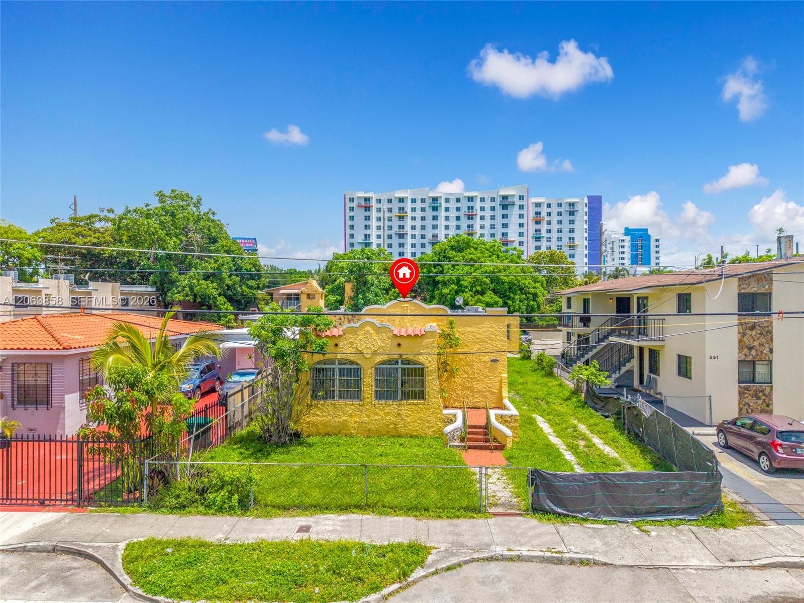 559 NW 34th St, Miami FL 33127