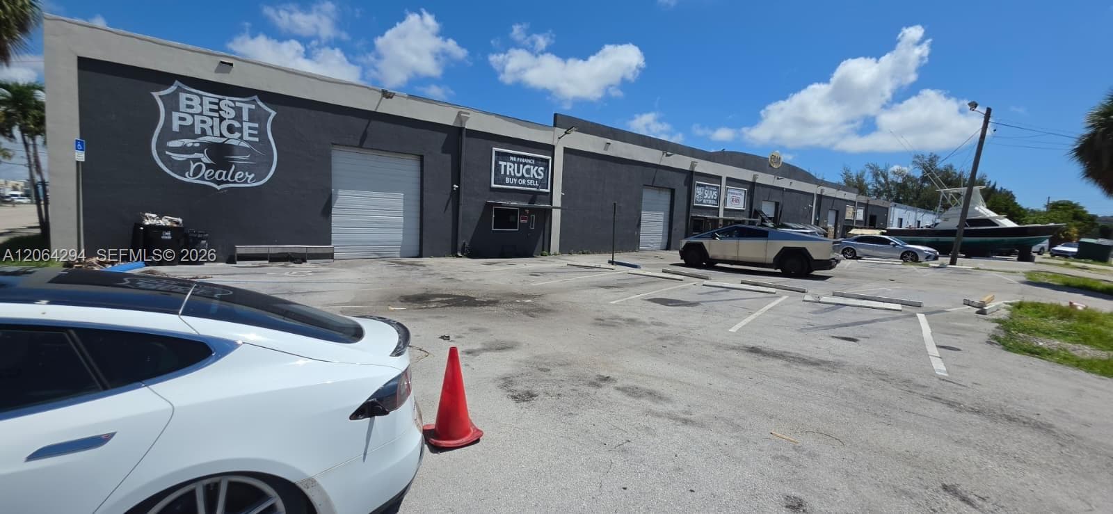 1063 NW 1st Ct, Hallandale Beach FL 33009