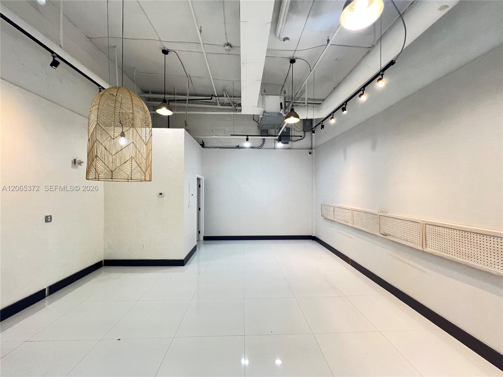 475 NE 30 TERRACE # 5, Miami FL 33137