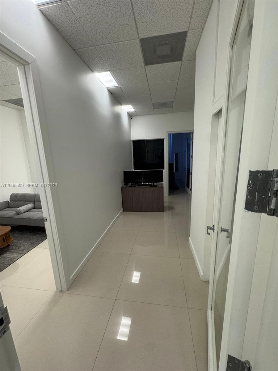 20200 W Dixie Hwy G01 Hwy, Miami FL 33180