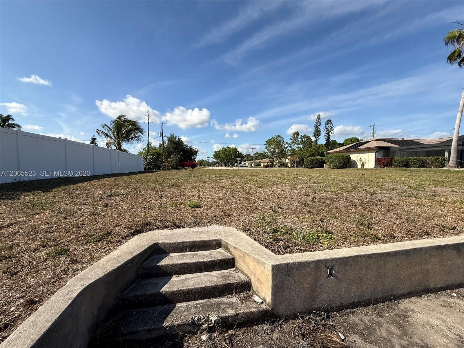 2328 SE 15 Terr, Cape Coral FL 33990