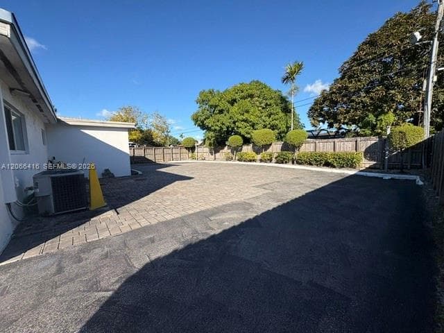 3221 SW 107th Ave, Miami FL 33165