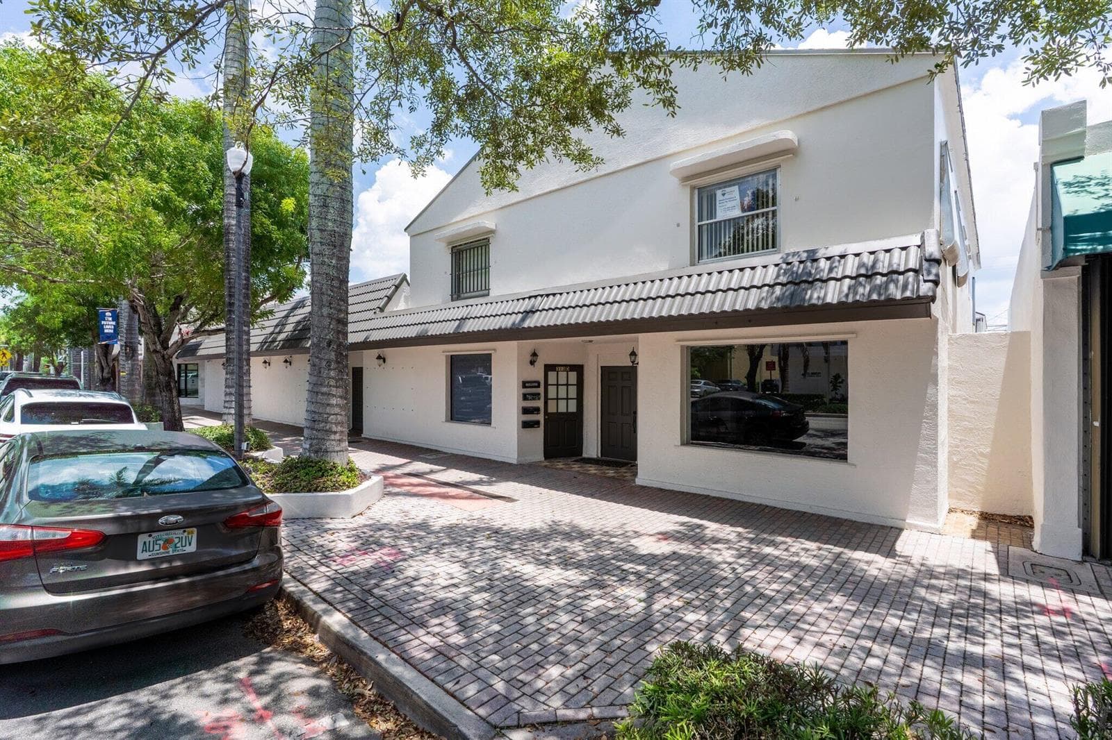 313-N-Krome-Ave-Homestead-FL-33030-Bessy