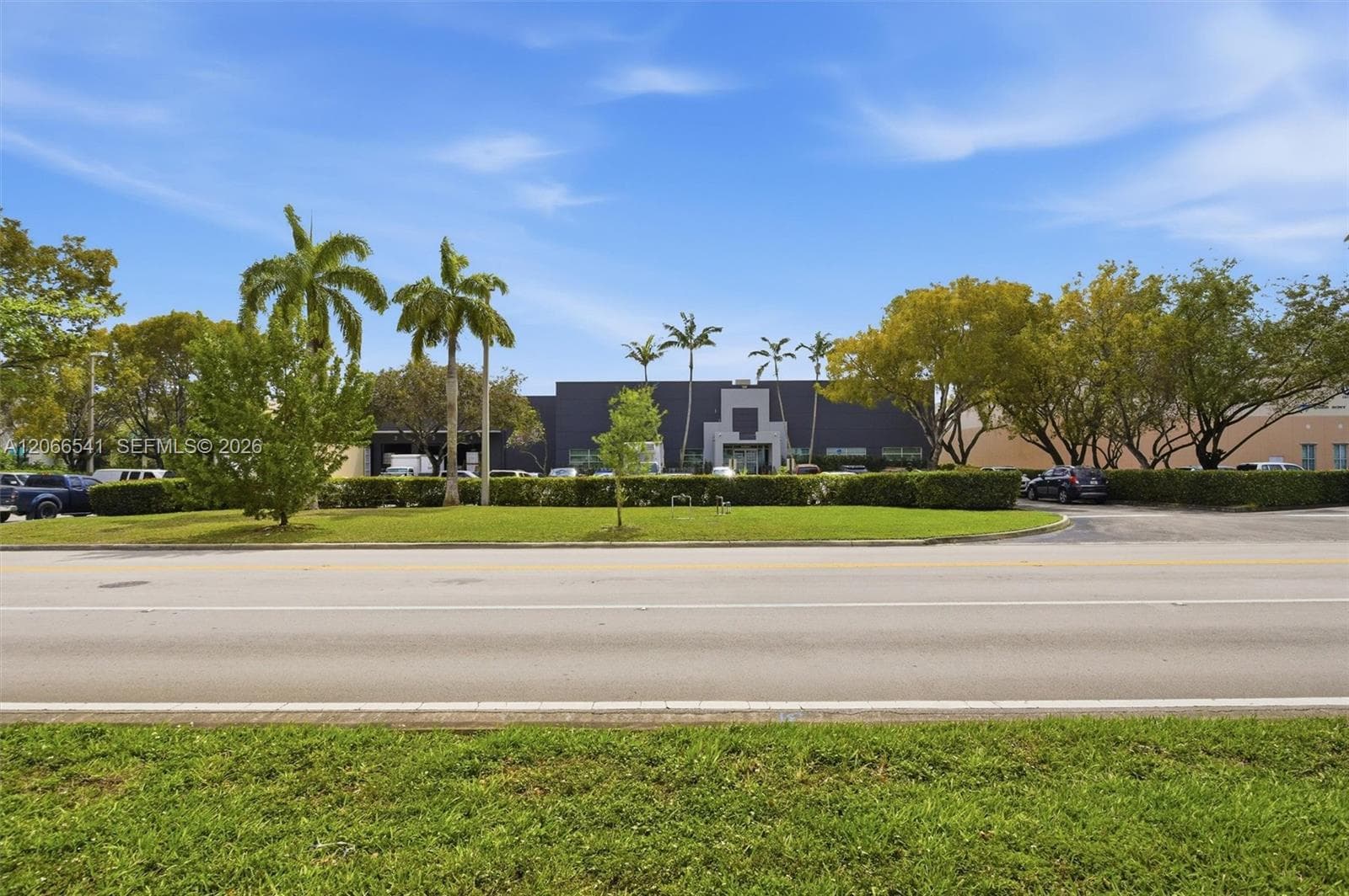 10880 NW 30th St, Doral FL 33172