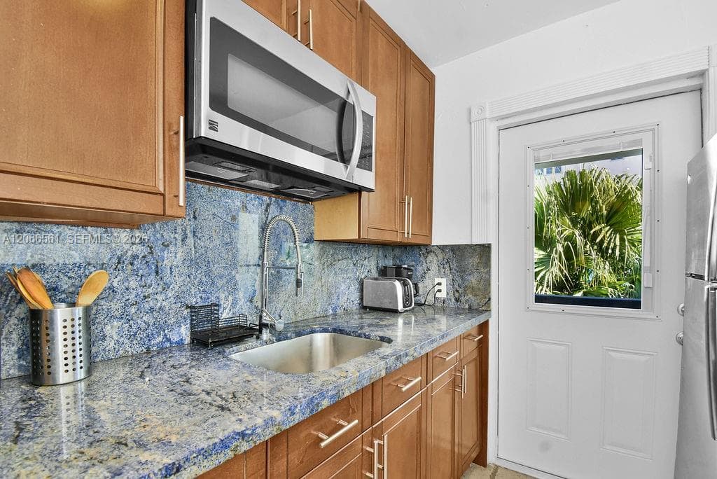 759 Meridian, Miami Beach FL 33139
