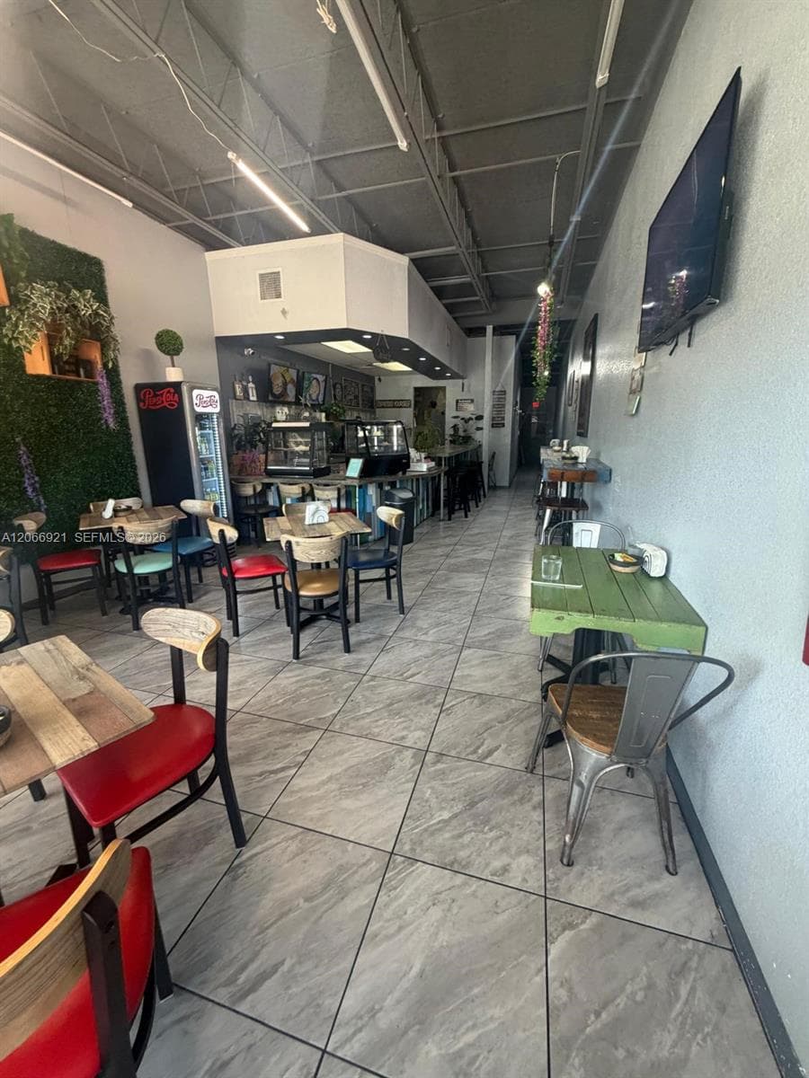 1691 Forum Place, West Palm Beach FL 33401