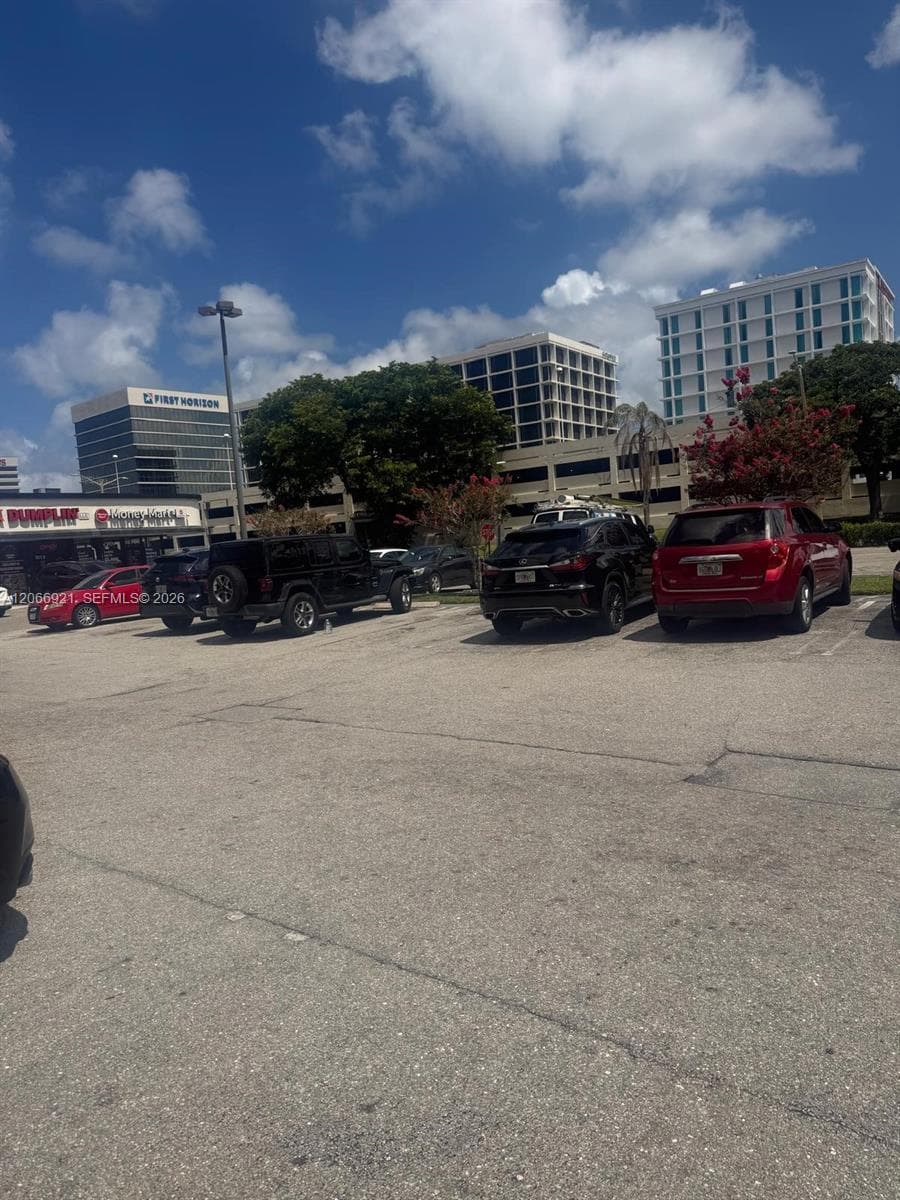 1691 Forum Place, West Palm Beach FL 33401
