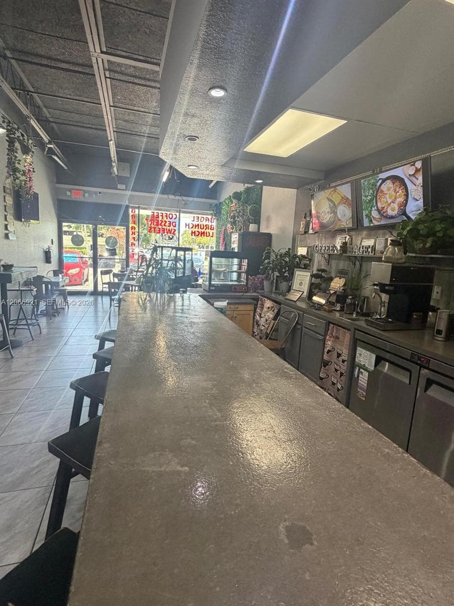 1691 Forum Place, West Palm Beach FL 33401