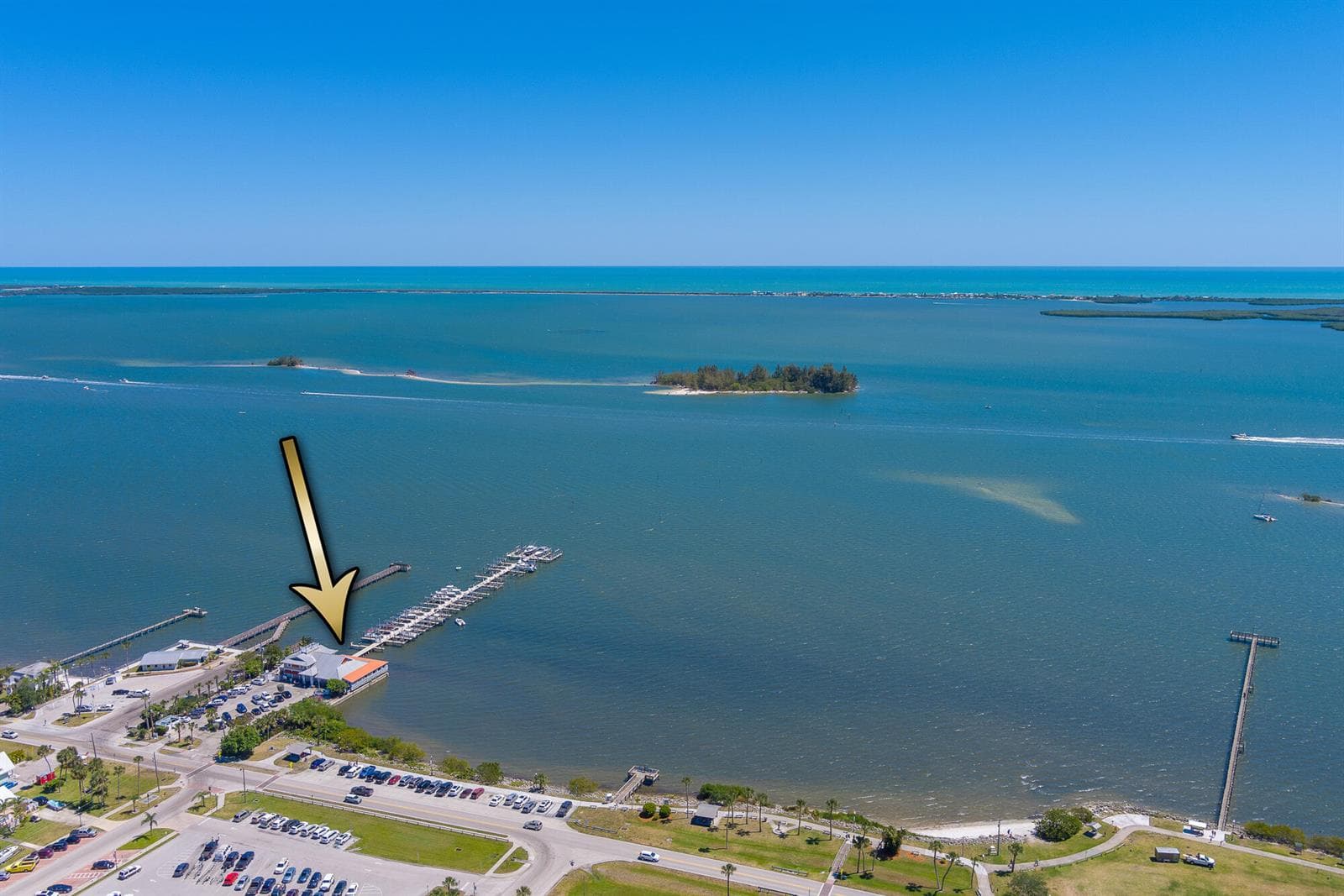806 Indian River Dr, Sebastian, FL 32958