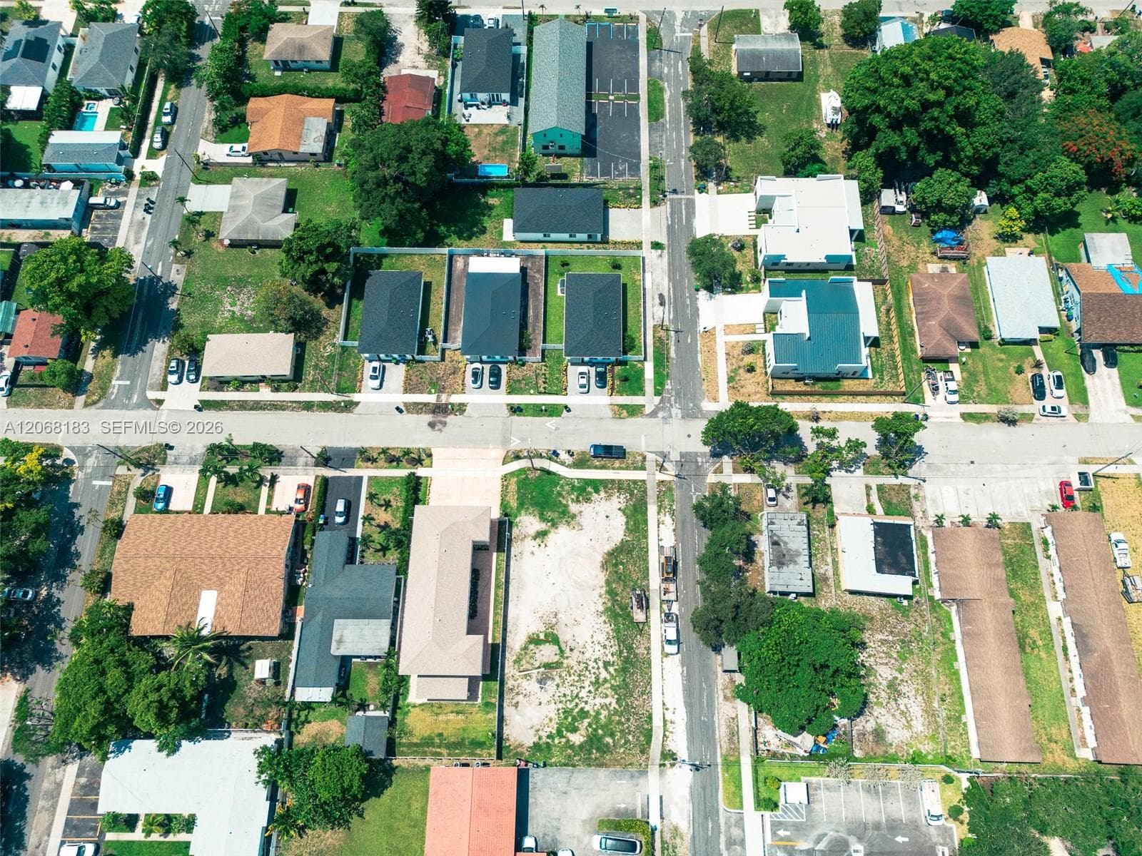 1000 NW 4 Ave, Hallandale Beach FL 33009
