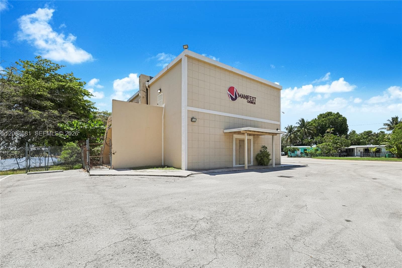 680 Superior St, Opa-Locka FL 33054