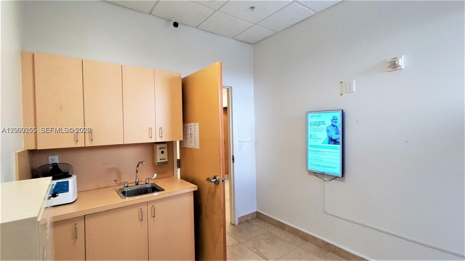 925 NE 30th Ter # 300, Homestead FL 33033