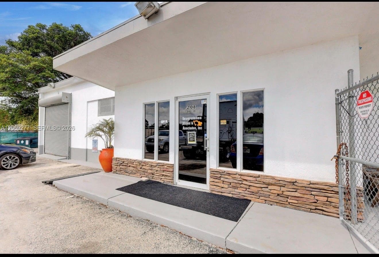 2108 Orange Ave, Fort Pierce FL 34950