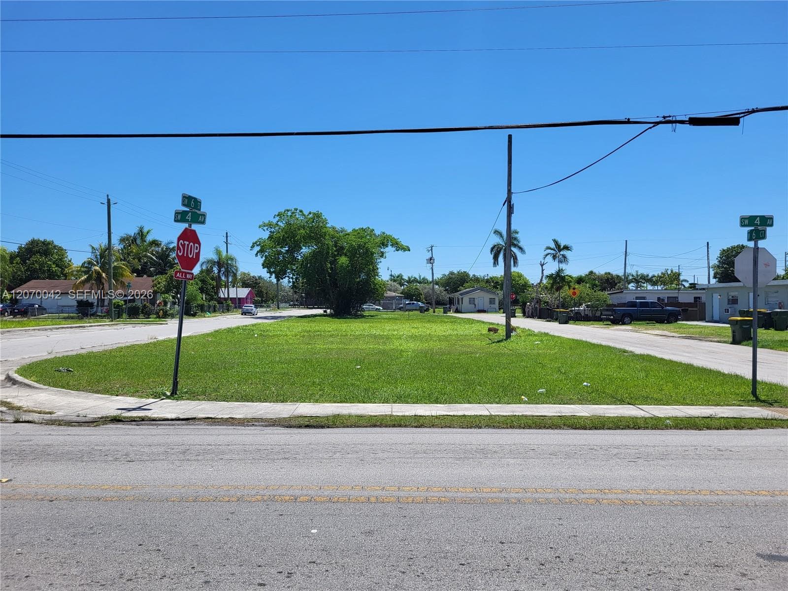 321 SW 6 street, Homestead FL 33030