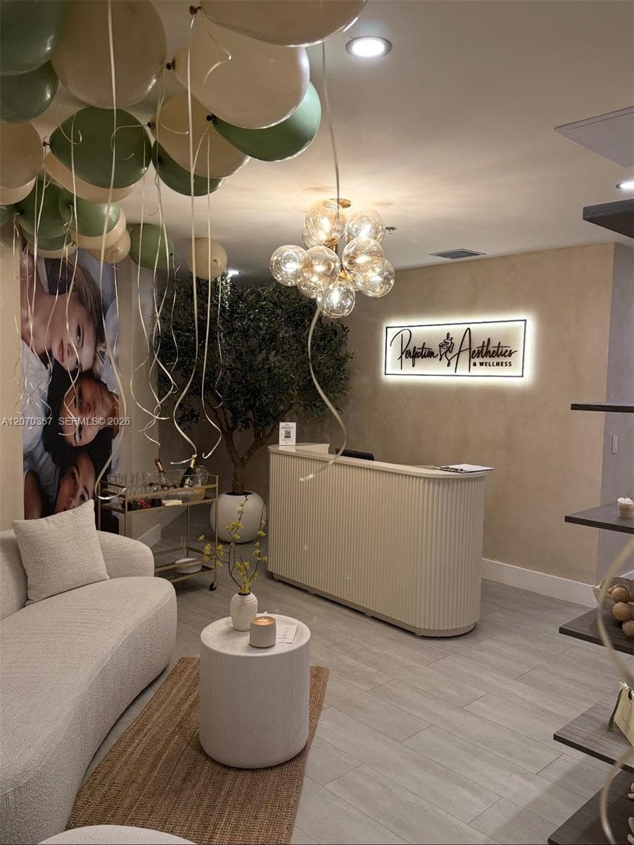 Pembroke Pines, FL, 33029