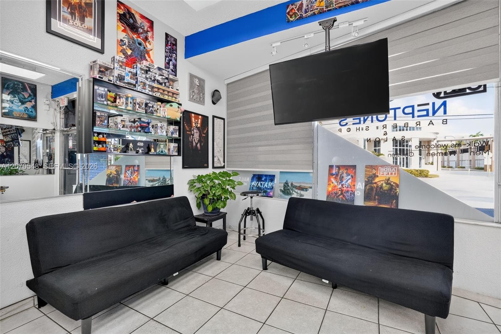 Excellent Opportunity Barbershop for Sale in the Heart of Hialeah, Hialeah FL 33012