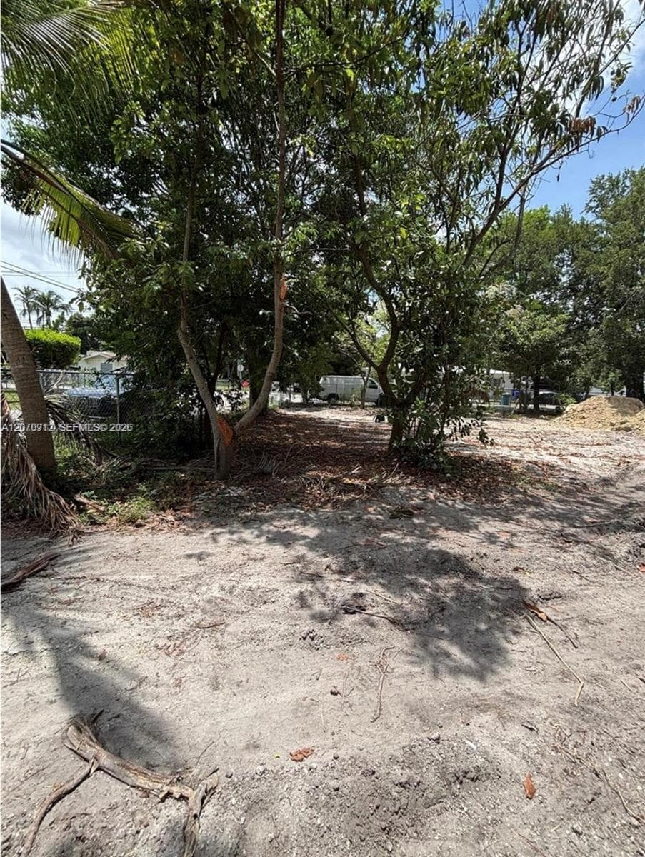 301 NE 58 St, Miami FL 33137