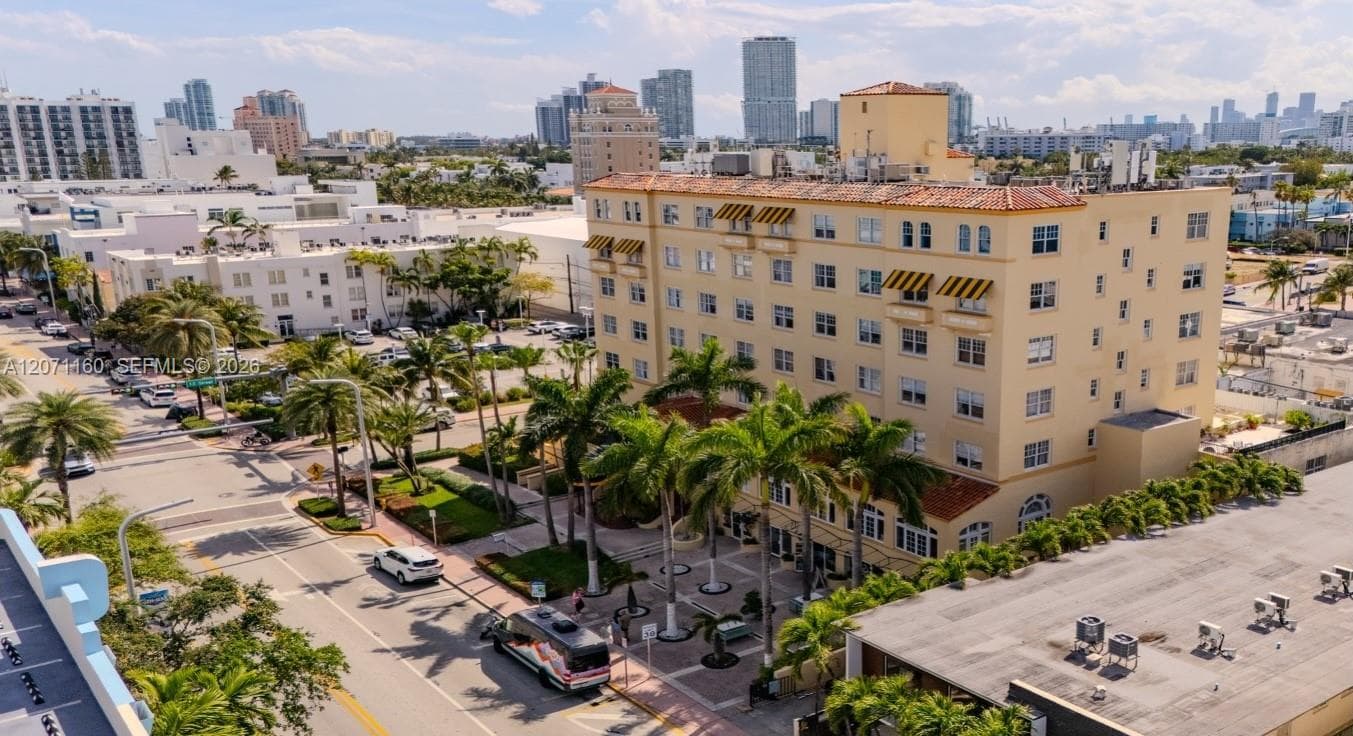 1300 NE Collins Ave, Miami Beach FL 33139