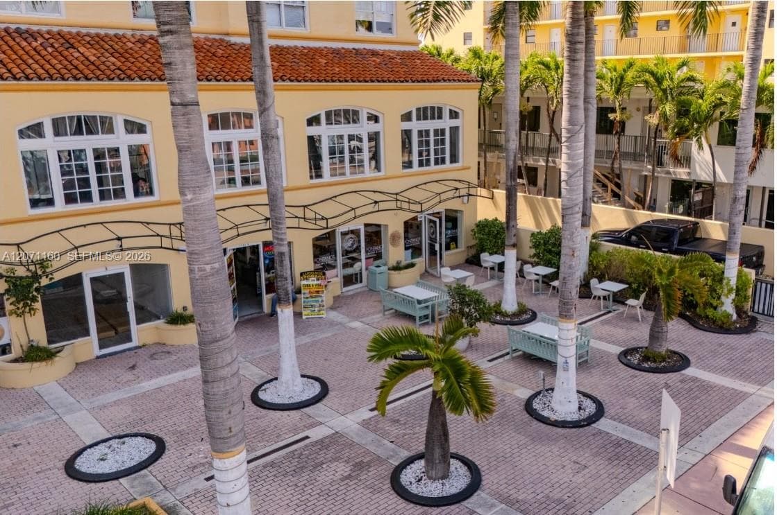 1300 NE Collins Ave, Miami Beach FL 33139