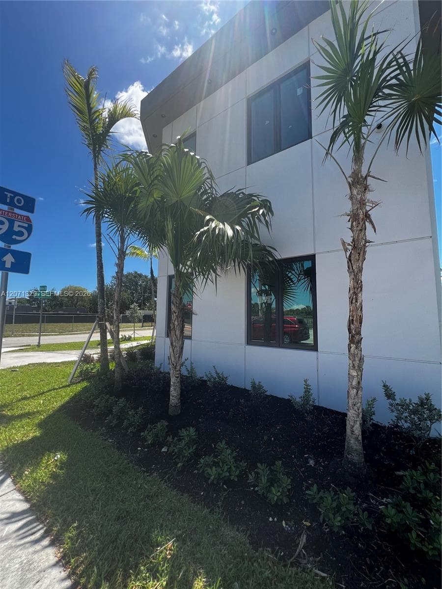 5000 Pembroke Rd, West Park FL 33021