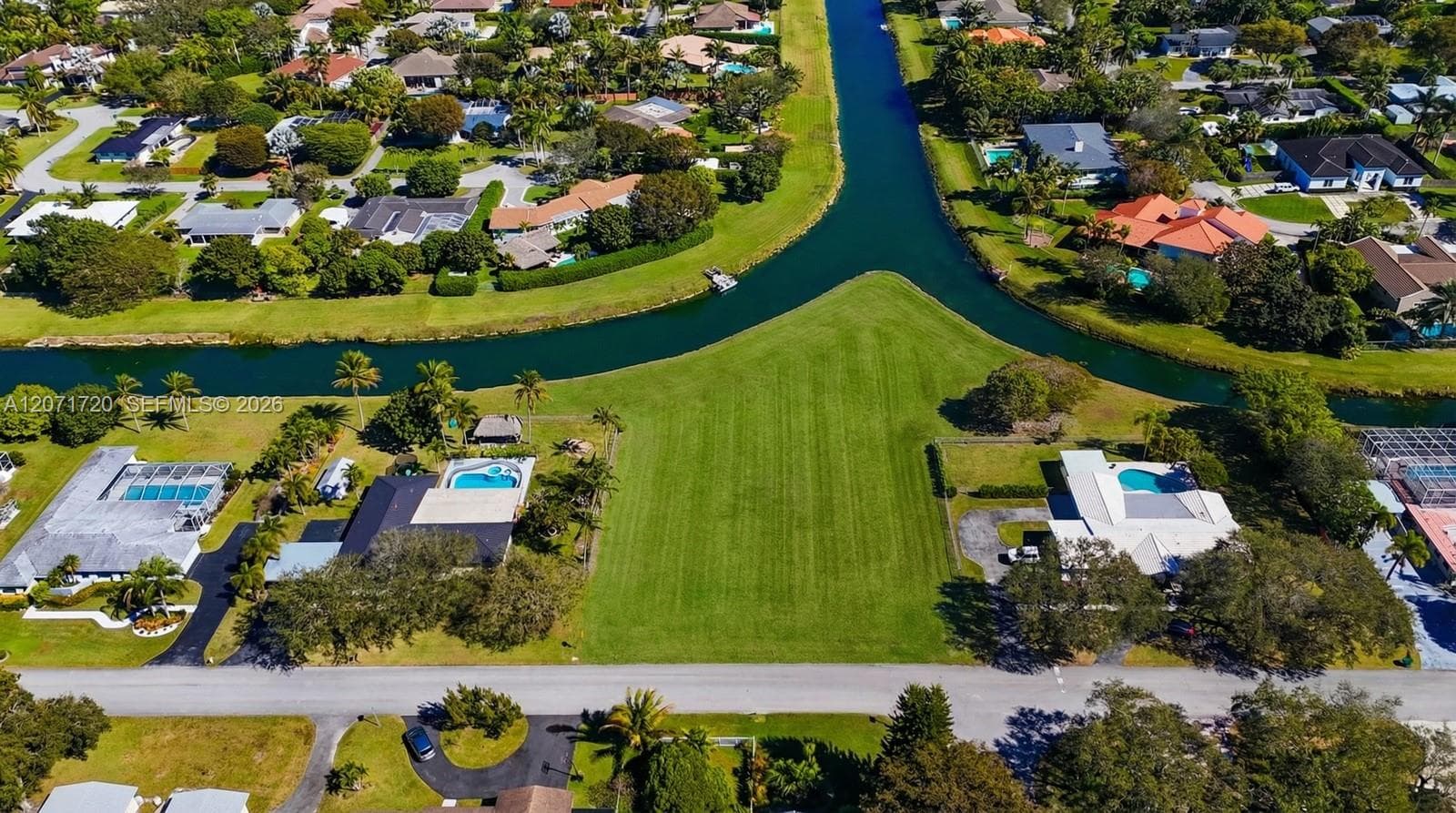17325 SW 84 Ave, Palmetto Bay FL 33157