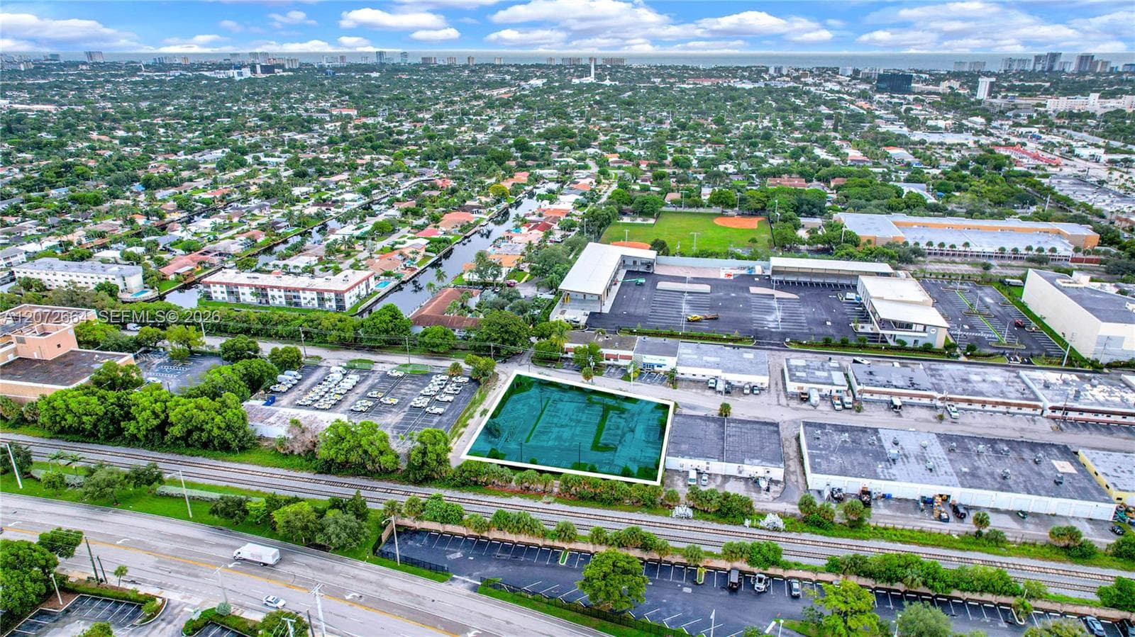 5299 NE 12th Ave, Oakland Park FL 33334