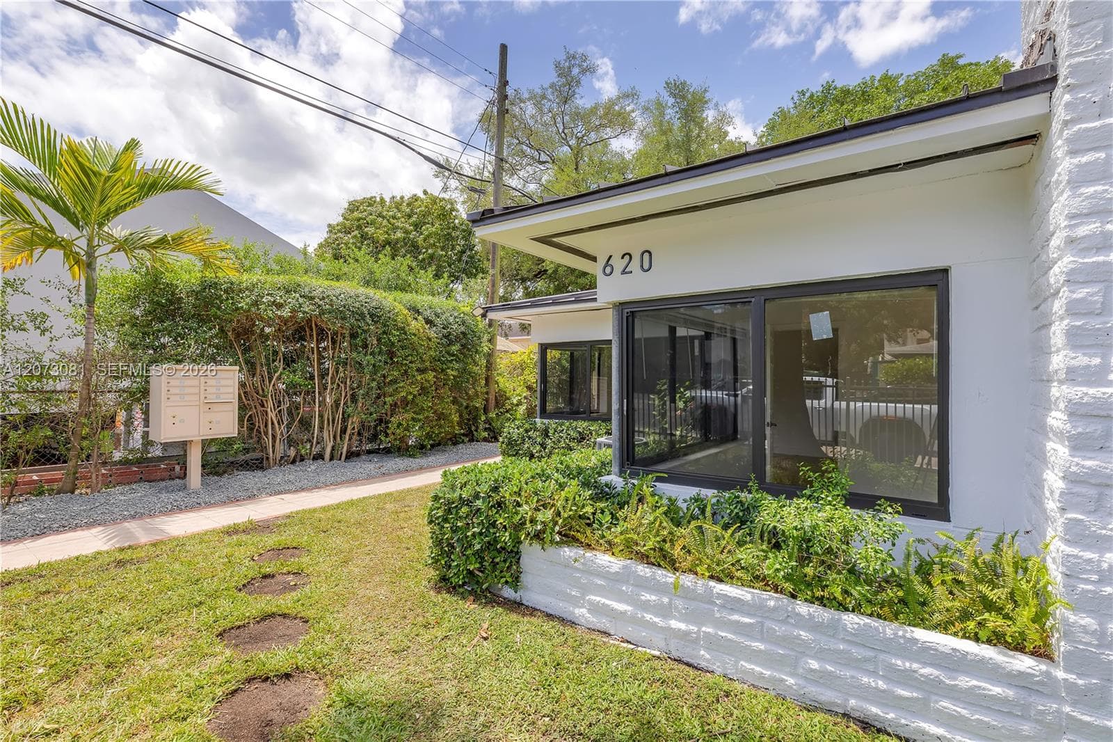 620 SW 6th Ave, Miami FL 33130