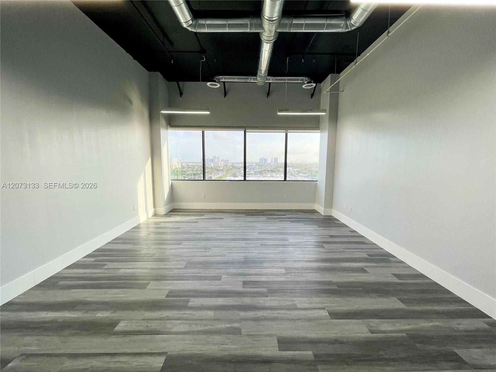 19790 W Dixie Hwy # 1003, Miami FL 33180