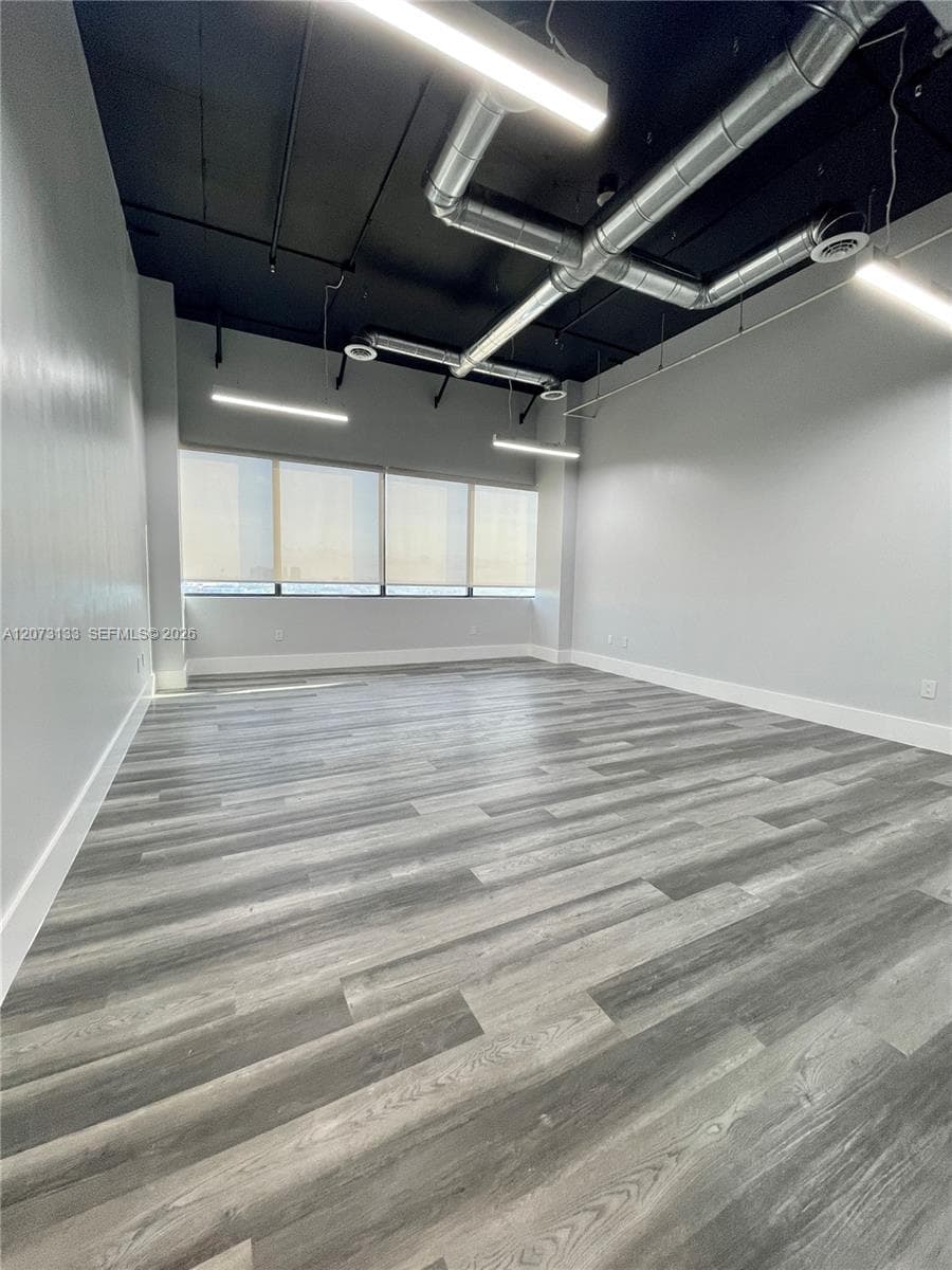 19790 W Dixie Hwy # 1003, Miami FL 33180