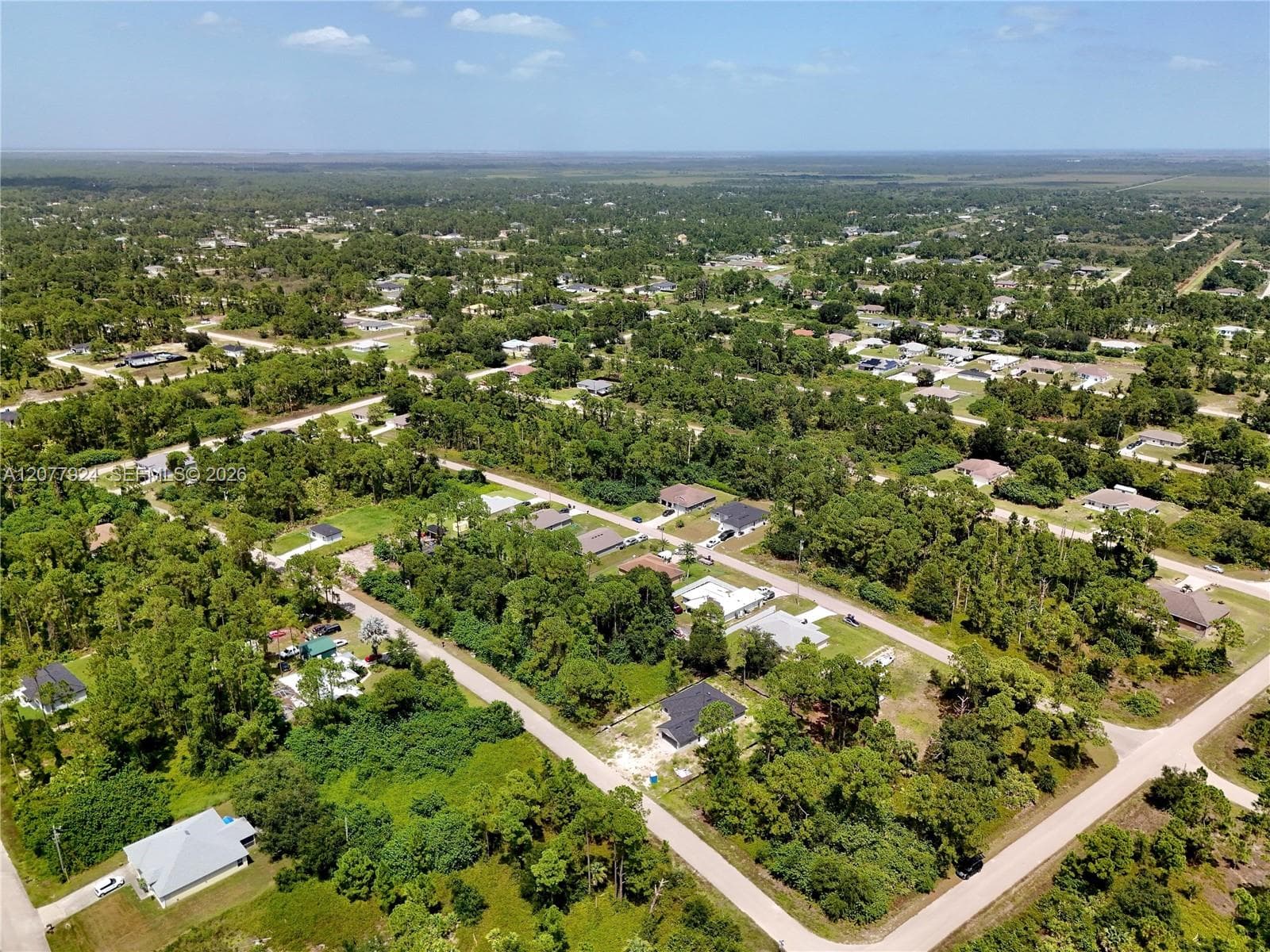 523 SUMMIT AVE, Lehigh Acres FL 33974