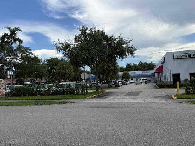 Exterior entrance to shopping center