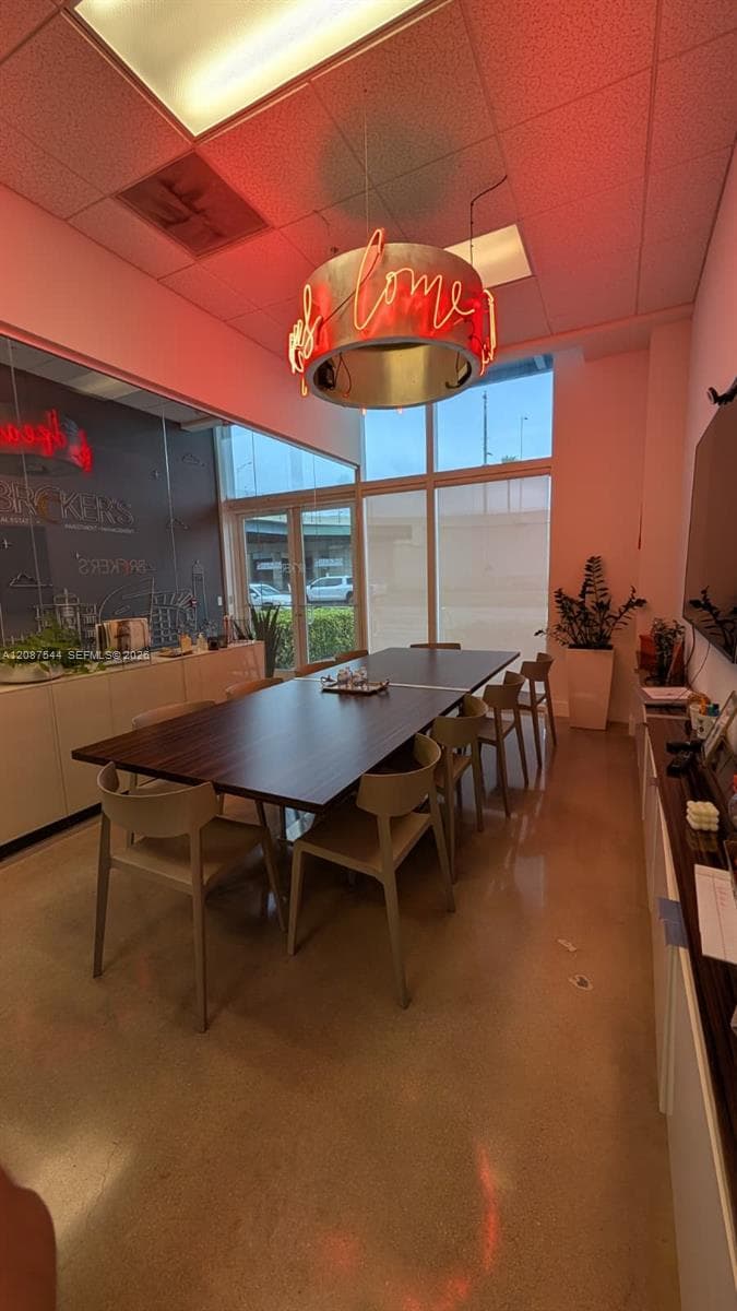 20200 W Dixie Hwy G07 Hwy # G07, Miami FL 33180