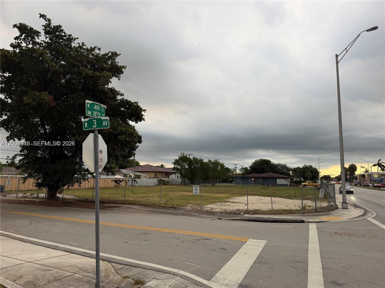 291 W 49th St, Hialeah FL 33012